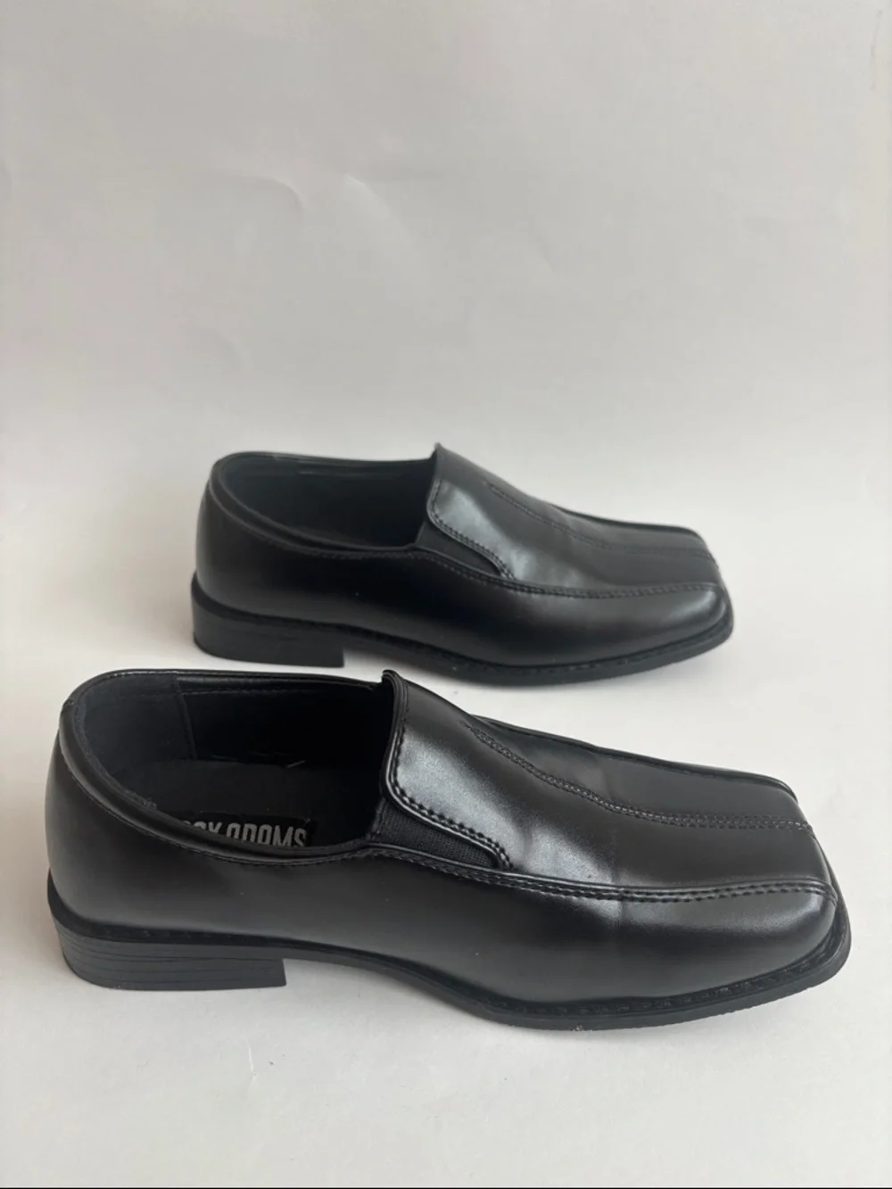 Stacy Adams Black Slip-On Kids Dress Loafers 4M
